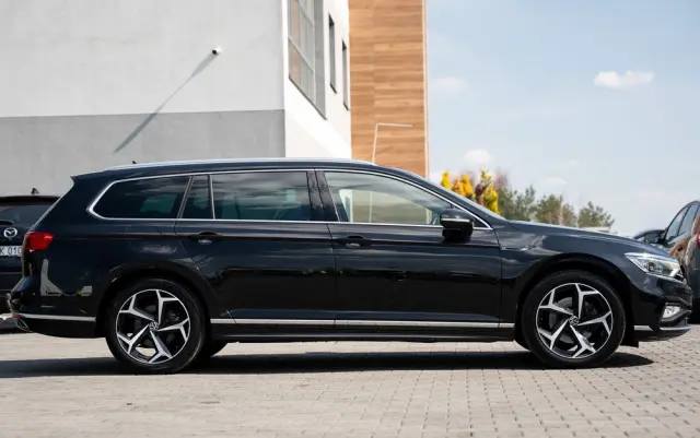 VOLKSWAGEN Passat 2.0 TDI (BlueMotion Technology) DSG Highline