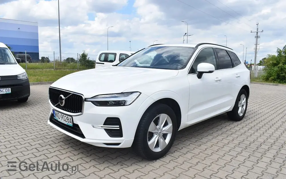 VOLVO XC 60 B4 B Momentum Pro