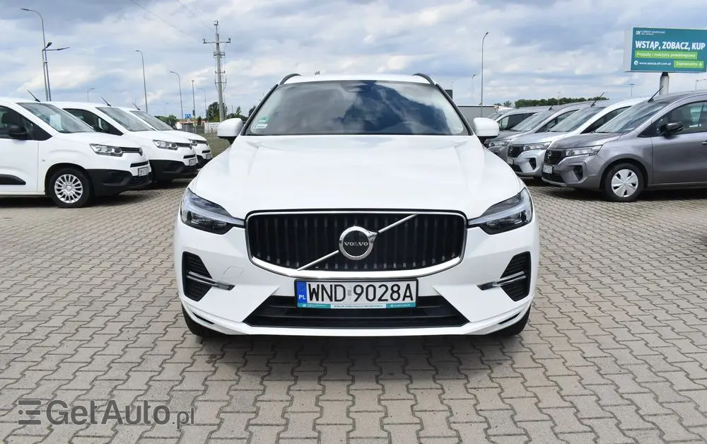 VOLVO XC 60 B4 B Momentum Pro
