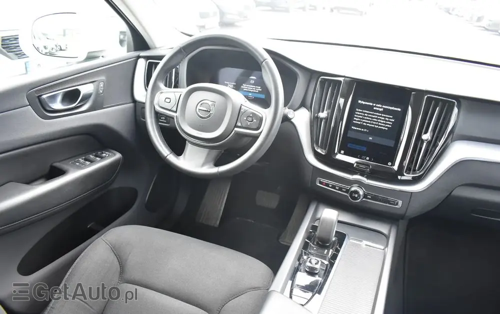VOLVO XC 60 B4 B Momentum Pro