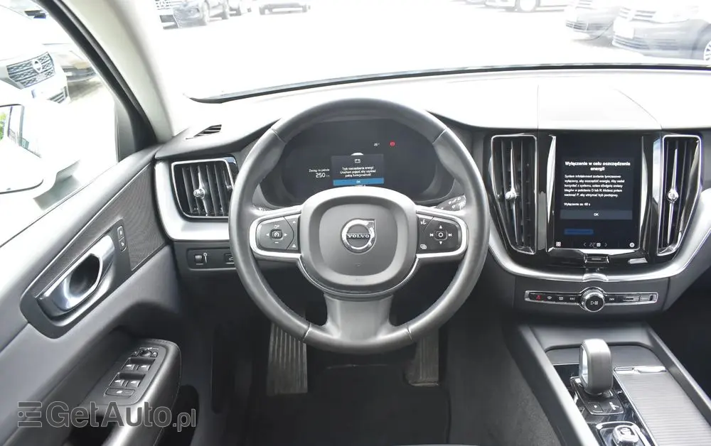VOLVO XC 60 B4 B Momentum Pro