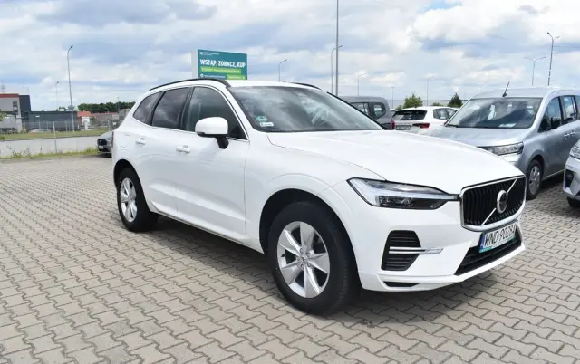 VOLVO XC 60 B4 B Momentum Pro