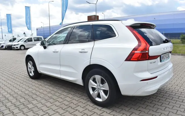 VOLVO XC 60 B4 B Momentum Pro