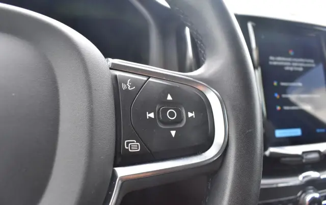 VOLVO XC 60 B4 B Momentum Pro