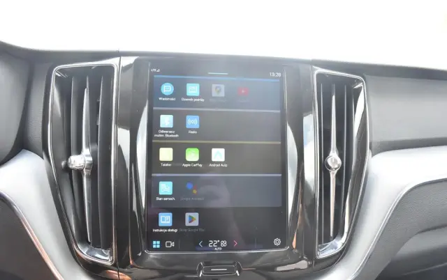 VOLVO XC 60 B4 B Momentum Pro