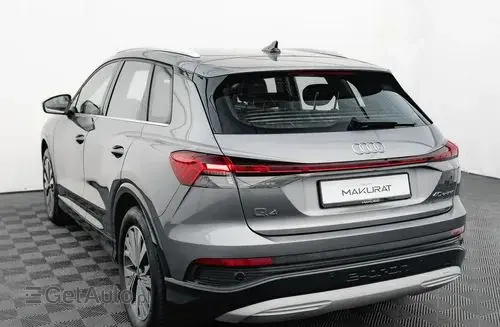 AUDI Q4 