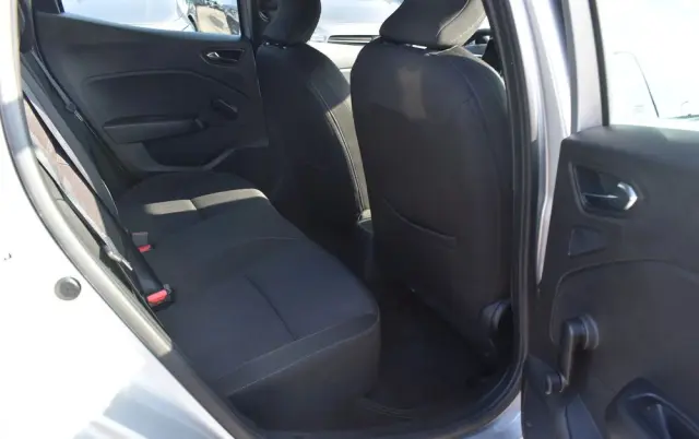 RENAULT Clio 1.0 TCe Equilibre