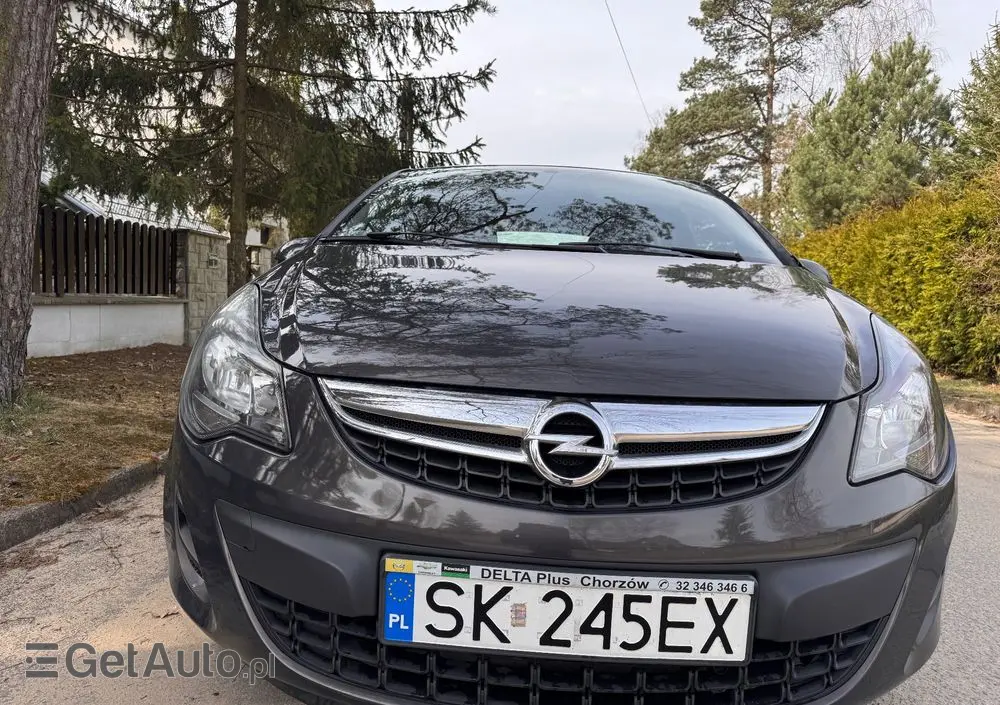 OPEL Corsa 1.4 16V Graphite