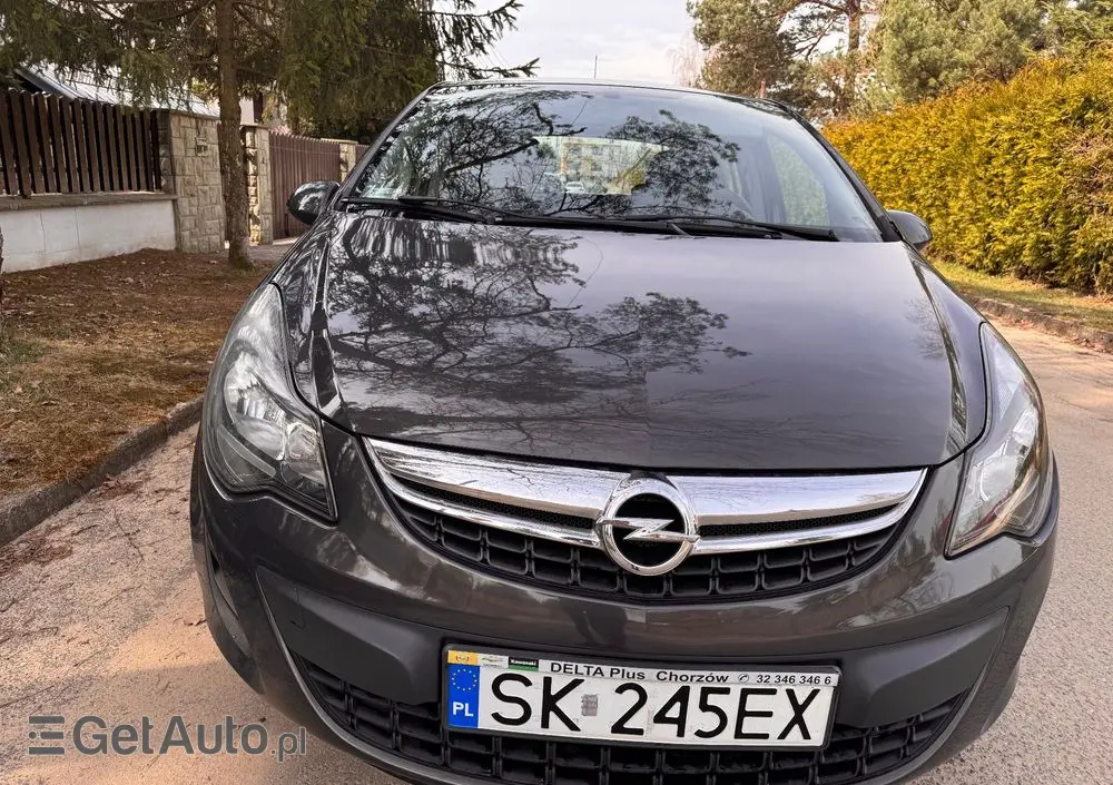 OPEL Corsa 1.4 16V Graphite