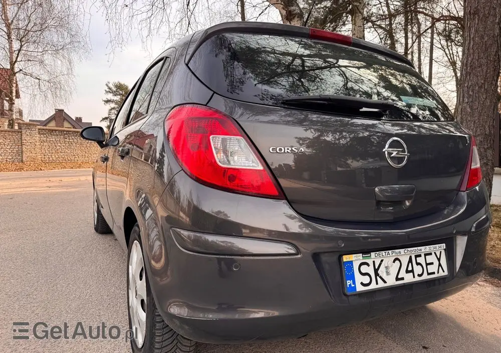 OPEL Corsa 1.4 16V Graphite