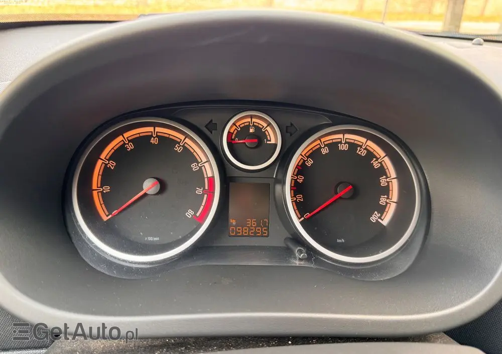 OPEL Corsa 1.4 16V Graphite