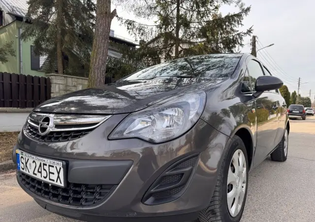 OPEL Corsa 1.4 16V Graphite