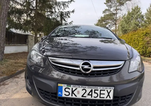OPEL Corsa 1.4 16V Graphite