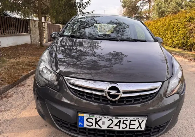 OPEL Corsa 1.4 16V Graphite