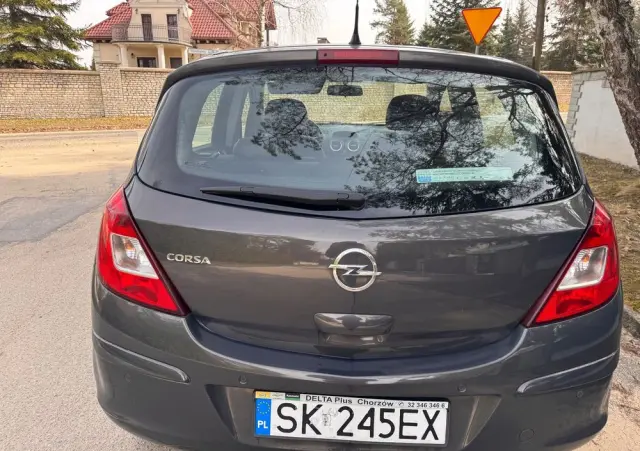 OPEL Corsa 1.4 16V Graphite