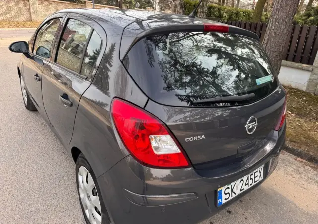OPEL Corsa 1.4 16V Graphite