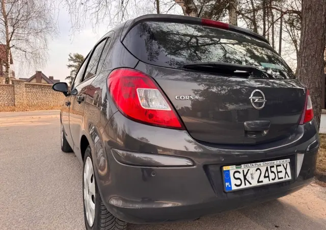OPEL Corsa 1.4 16V Graphite
