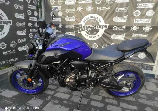 YAMAHA MT 