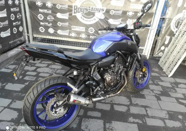 YAMAHA MT 