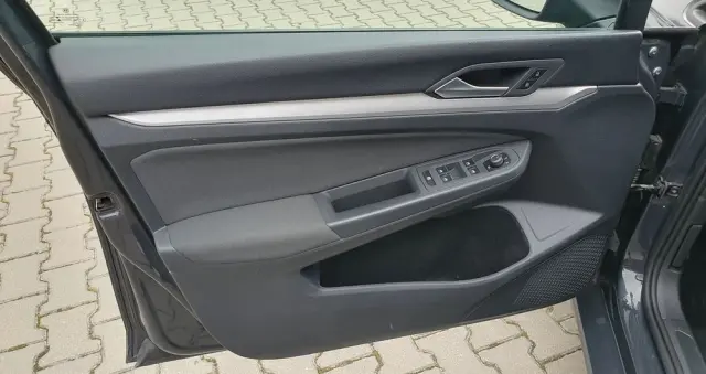 VOLKSWAGEN Golf VIII 2.0 TDI Life