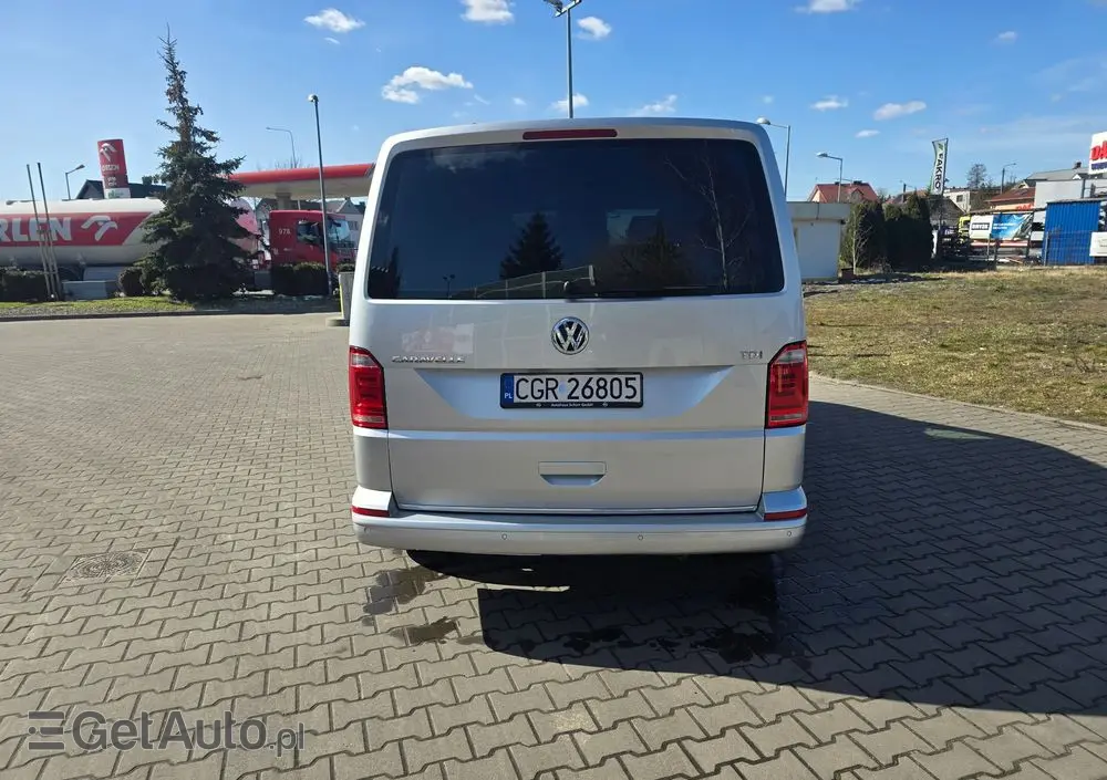 VOLKSWAGEN Caravelle 