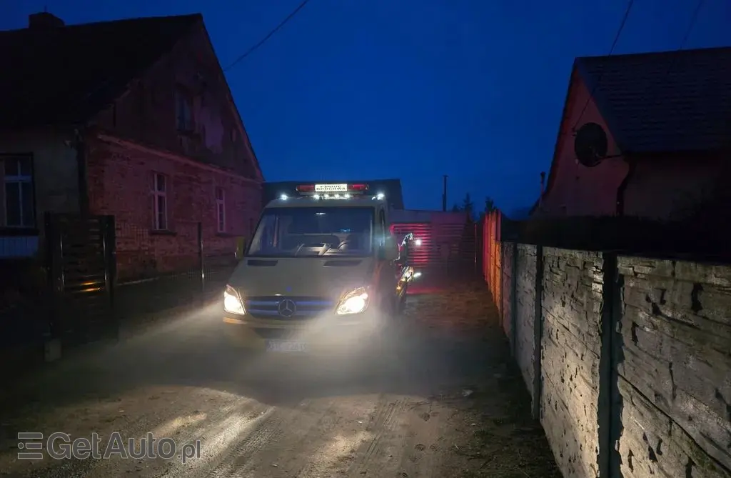MERCEDES-BENZ Sprinter 