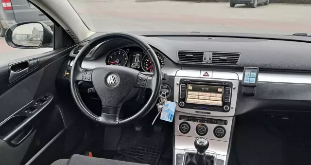 VOLKSWAGEN Passat 1.4 TSI Highline