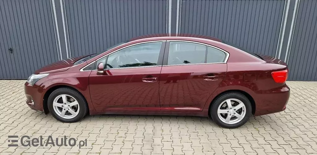 TOYOTA Avensis 