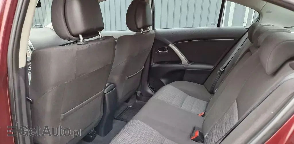 TOYOTA Avensis 