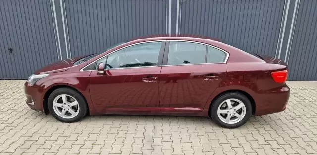 TOYOTA Avensis 