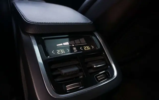 VOLVO S90 D5 AWD Inscription