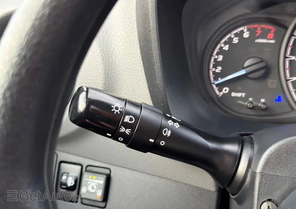 TOYOTA Yaris 1.0 Life