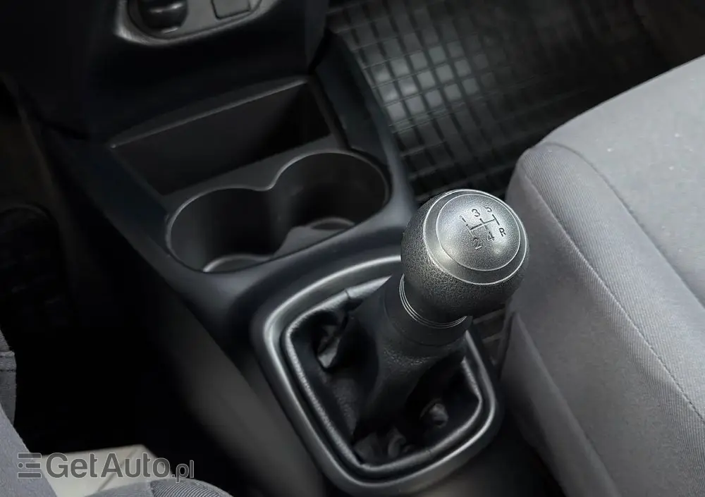 TOYOTA Yaris 1.0 Life