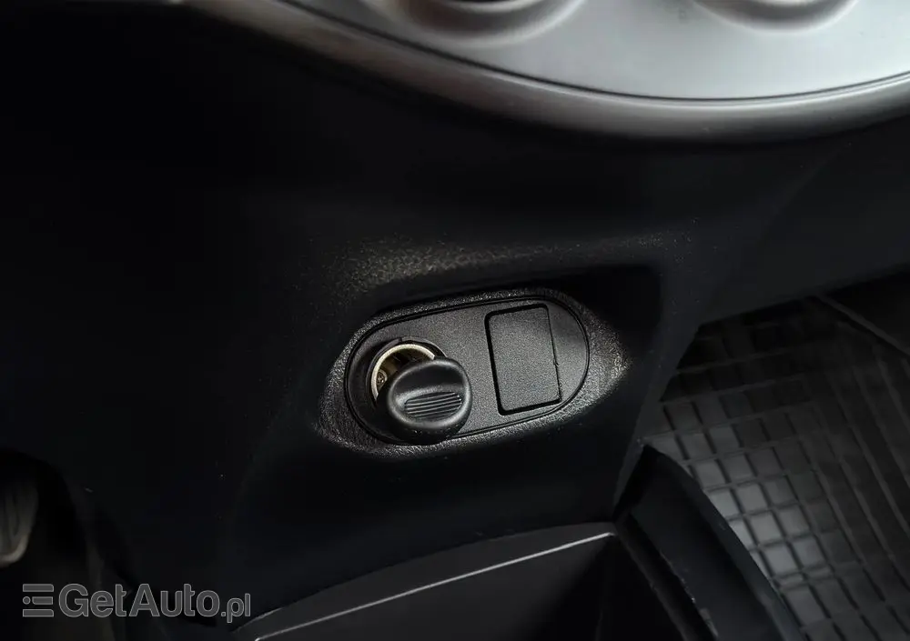 TOYOTA Yaris 1.0 Life