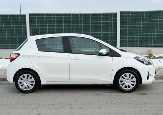 TOYOTA Yaris 1.0 Life