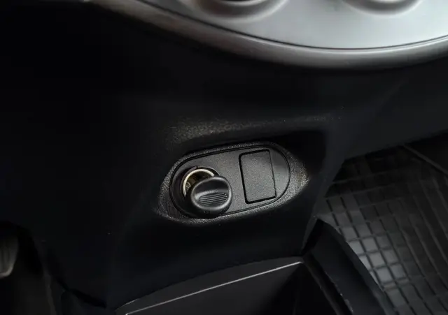 TOYOTA Yaris 1.0 Life