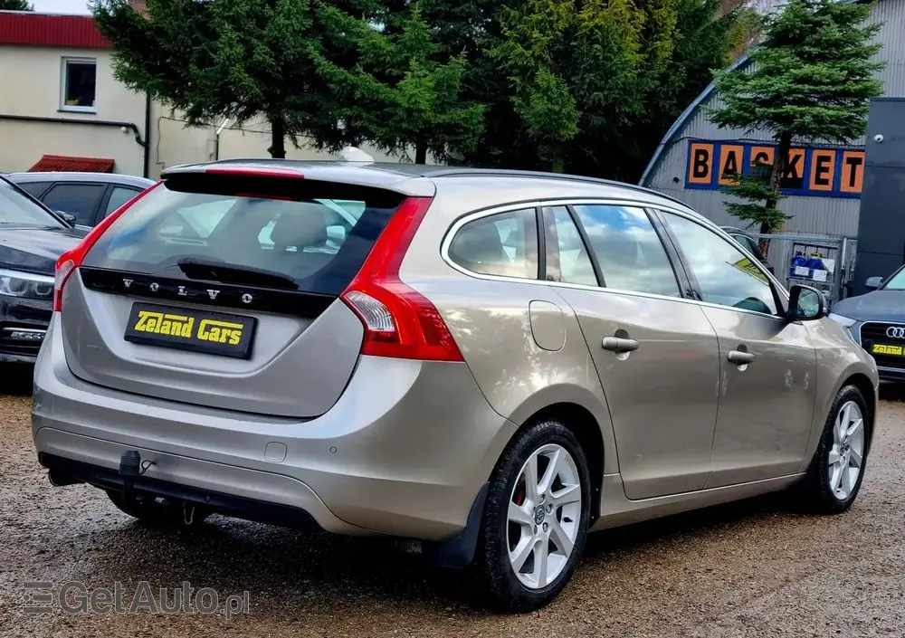 VOLVO V60 D3 Edition