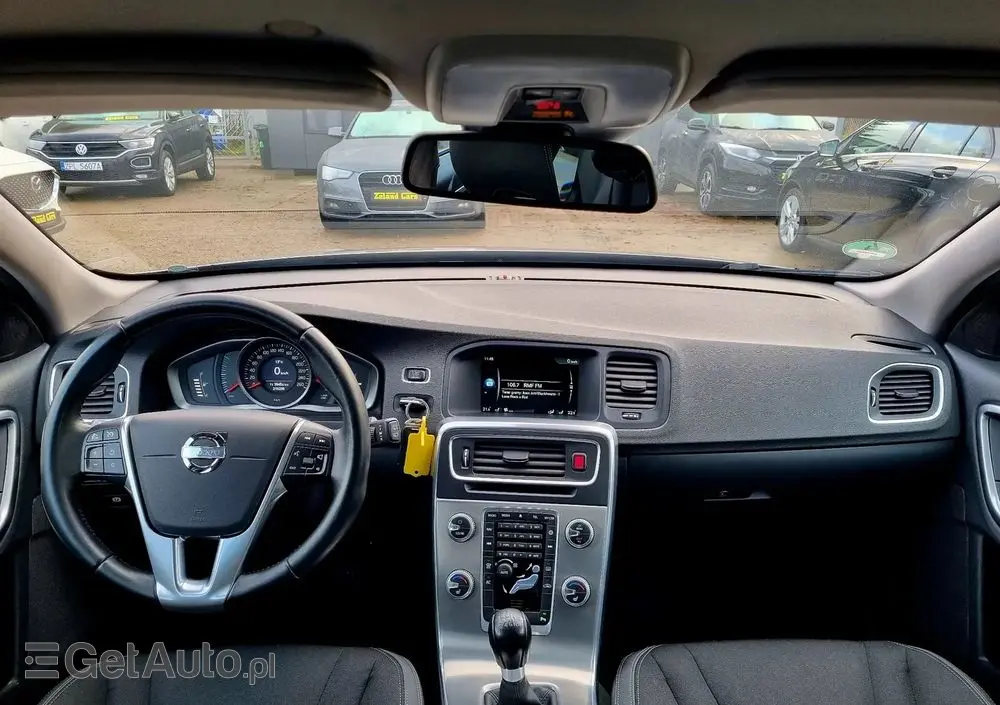 VOLVO V60 D3 Edition