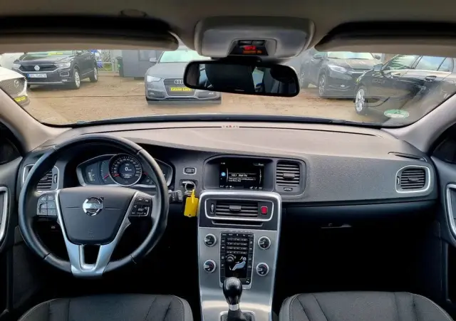 VOLVO V60 D3 Edition