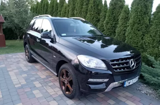 MERCEDES-BENZ ML 