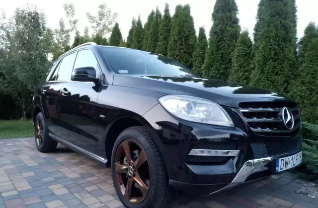 MERCEDES-BENZ ML 