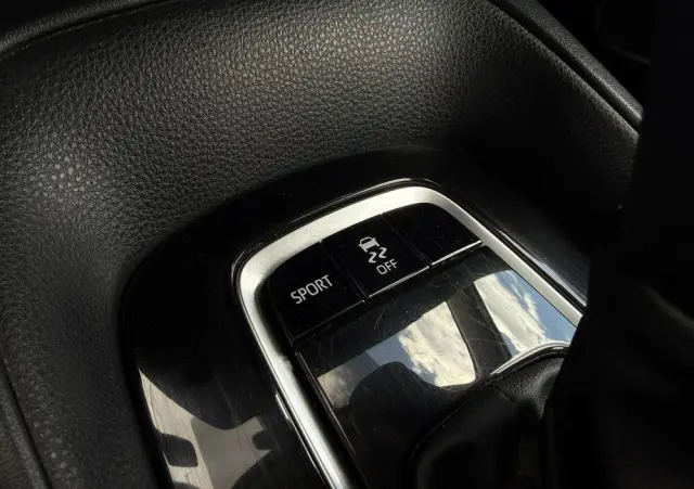 TOYOTA Corolla 1.5 Comfort MS