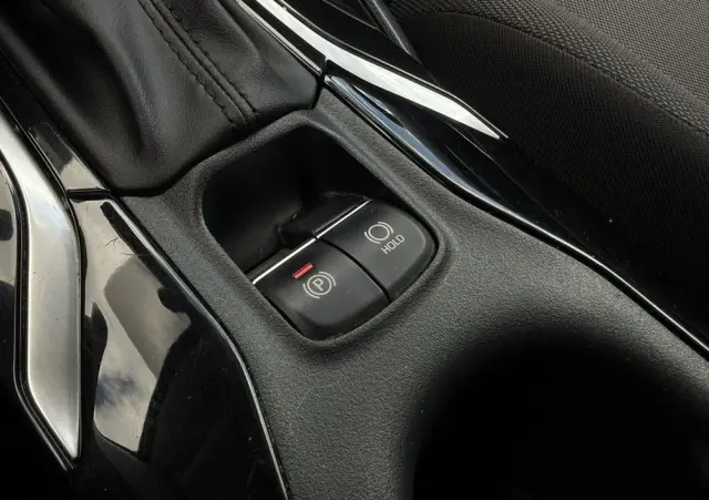 TOYOTA Corolla 1.5 Comfort MS
