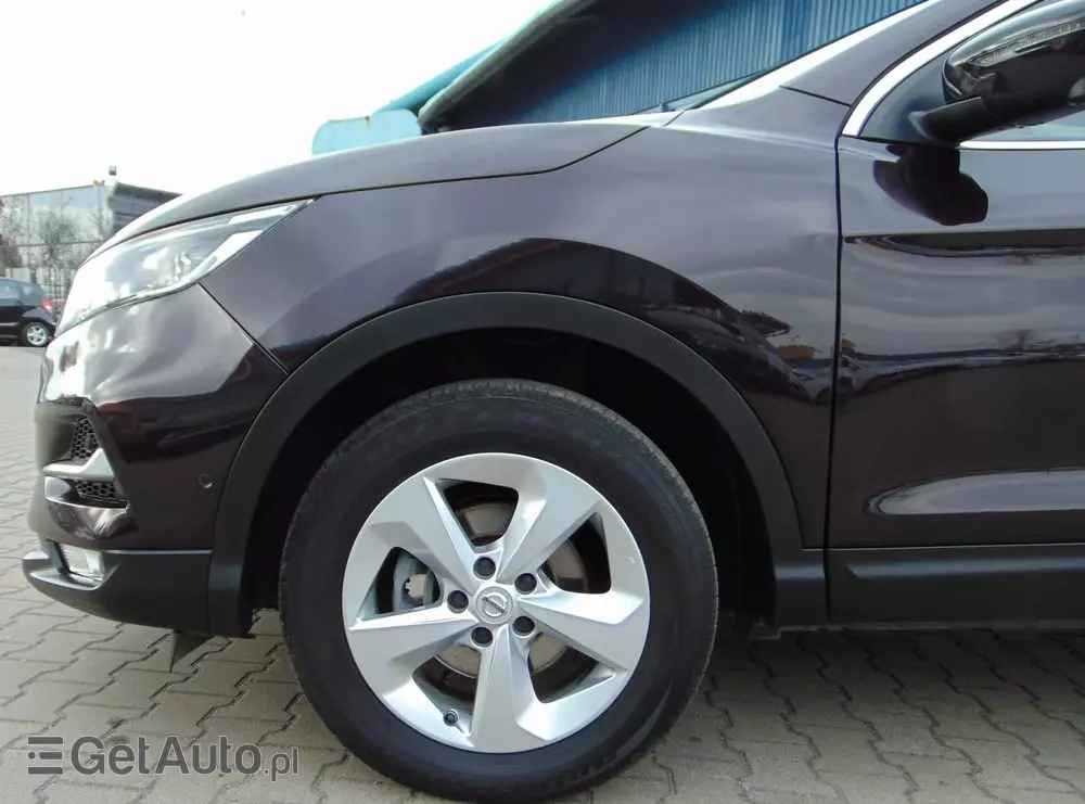NISSAN Qashqai 1.3 DIG-T N-Connecta