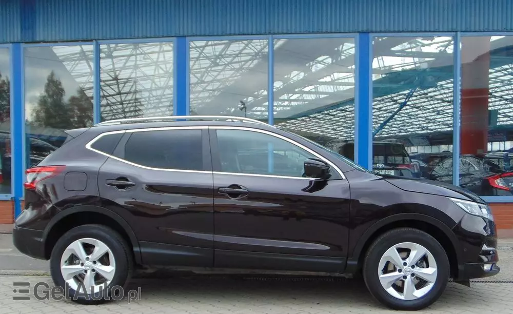 NISSAN Qashqai 1.3 DIG-T N-Connecta