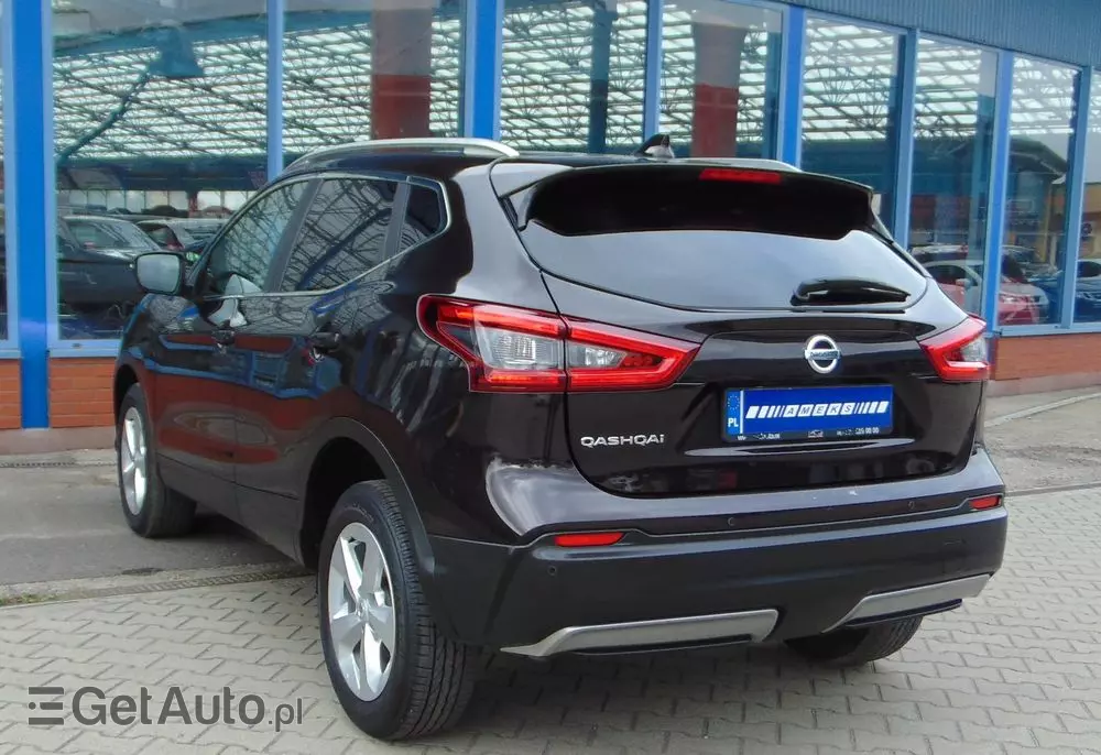 NISSAN Qashqai 1.3 DIG-T N-Connecta