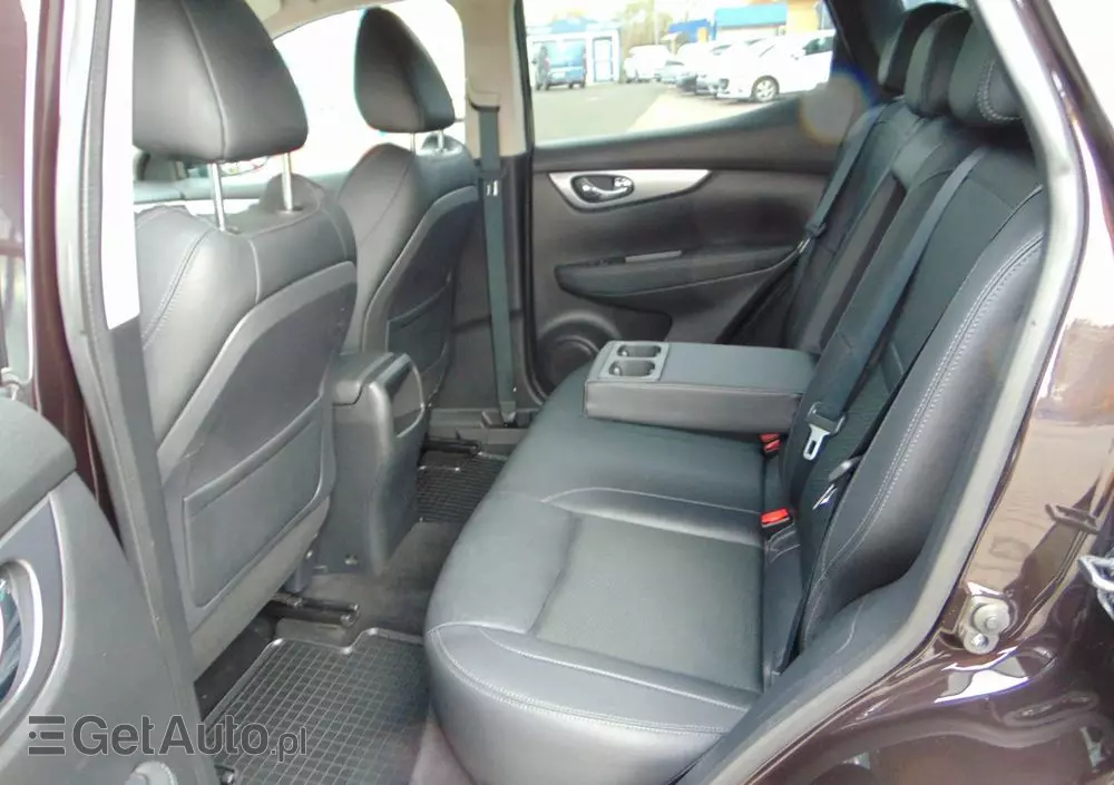 NISSAN Qashqai 1.3 DIG-T N-Connecta