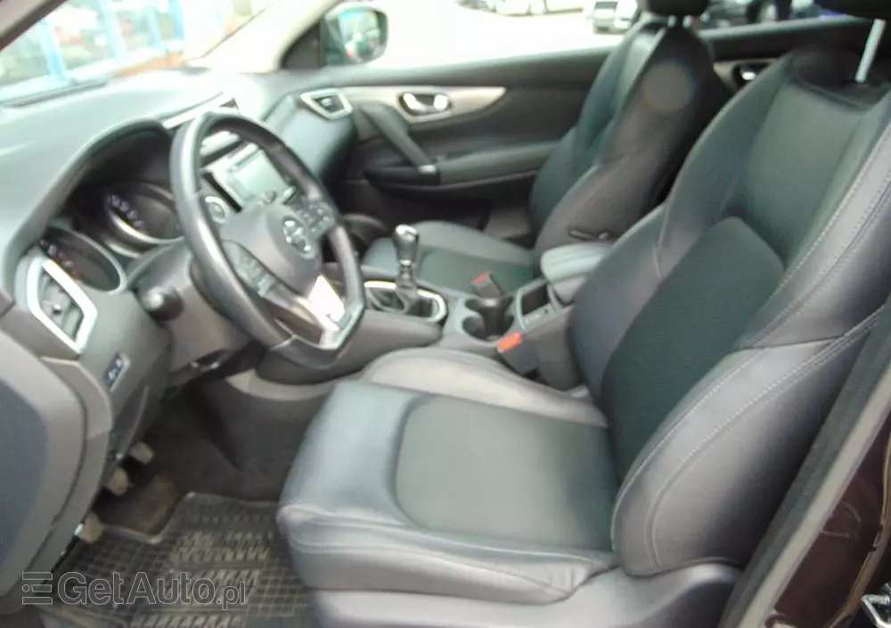 NISSAN Qashqai 1.3 DIG-T N-Connecta