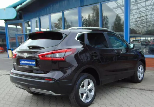 NISSAN Qashqai 1.3 DIG-T N-Connecta