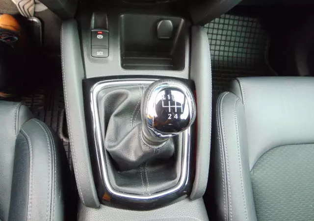 NISSAN Qashqai 1.3 DIG-T N-Connecta